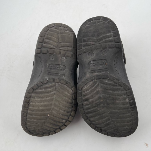 Crocs Unisex Kids Classic Black Glitter Clog Mules Shoes - Size 1 Youth - Picture 12 of 12